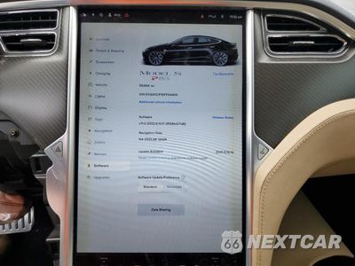 Zdjęcie 9 z 12 samochodu: 2013 TESLA MODEL S VIN:5YJSA1CP1DFP04400 - miniatura