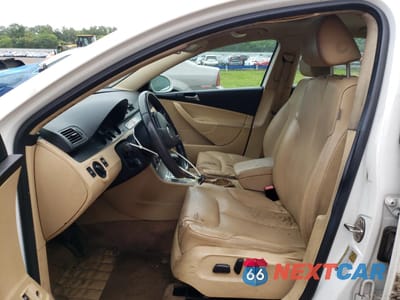 Zdjęcie 7 z 12 samochodu: 2007 VOLKSWAGEN PASSAT 2.0T VIN:WVWAK73C57P127017 - miniatura