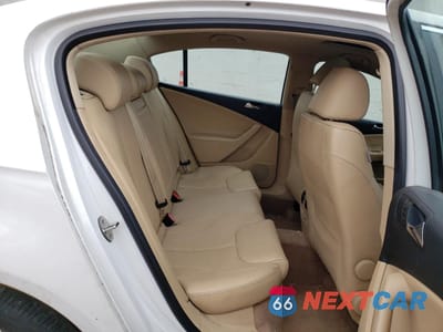 Zdjęcie 10 z 12 samochodu: 2007 VOLKSWAGEN PASSAT 2.0T VIN:WVWAK73C57P127017 - miniatura