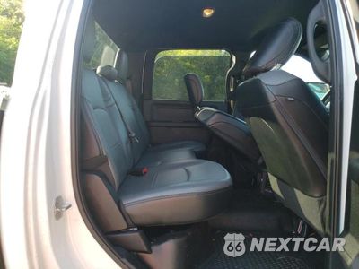 Zdjęcie 11 z 13 samochodu: 2021 RAM 3500 TRADESMAN VIN:3C63RRGL4MG589098 - miniatura