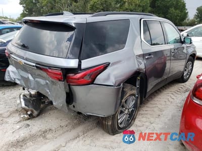 Trzecie zdjęcie samochodu z tyłu: 2023 CHEVROLET TRAVERSE LT VIN:1GNERHKW7PJ159895 - miniatura