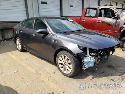 Czwarte zdjęcie samochodu z boku: 2017 KIA OPTIMA LX VIN:5XXGT4L31HG124727 - miniatura