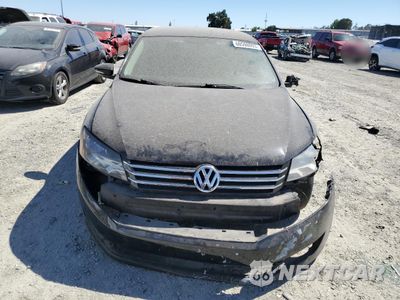 Piąte zdjęcie samochodu w środku: 2012 VOLKSWAGEN PASSAT S VIN:1VWAP7A3XCC004574 - miniatura