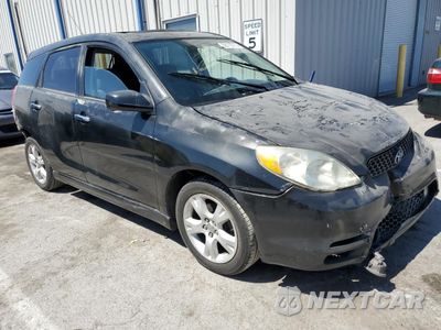 Czwarte zdjęcie samochodu z boku: 2004 TOYOTA COROLLA MATRIX XR VIN:2T1KR32E44C235117 - miniatura