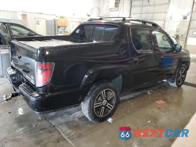 Trzecie zdjęcie samochodu z tyłu: 2013 HONDA RIDGELINE SPORT VIN:5FPYK1F75DB009945 - miniatura
