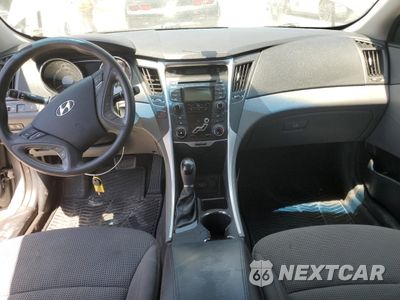 Zdjęcie 8 z 12 samochodu: 2013 HYUNDAI SONATA GLS VIN:5NPEB4AC3DH793156 - miniatura