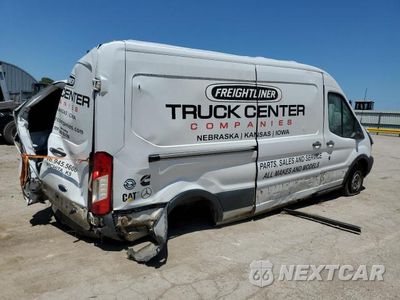 Trzecie zdjęcie samochodu z tyłu: 2018 FORD TRANSIT T-250 VIN:1FTYR2CM5JKB54843 - miniatura