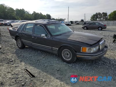 Zdjęcie 7 z 26 samochodu: 1994 LINCOLN TOWN CAR CARTIER VIN:1LNLM83W8RY732046 - miniatura