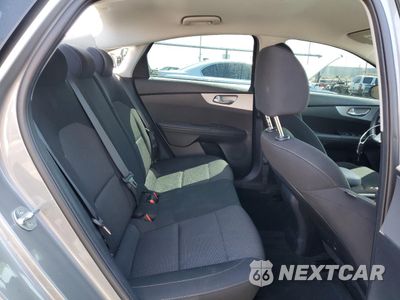 Zdjęcie 10 z 13 samochodu: 2022 KIA FORTE FE VIN:3KPF24AD2NE501645 - miniatura