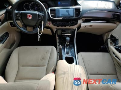 Zdjęcie 8 z 13 samochodu: 2017 HONDA ACCORD EX VIN:1HGCR2F70HA002521 - miniatura