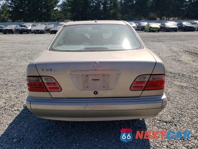 Zdjęcie 6 z 12 samochodu: 2000 MERCEDES-BENZ E 320 VIN:WDBJF65J4YB057100 - miniatura