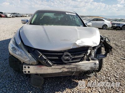 Piąte zdjęcie samochodu w środku: 2016 NISSAN ALTIMA 2.5 VIN:1N4AL3AP4GN363204 - miniatura