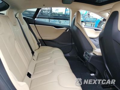 Zdjęcie 10 z 12 samochodu: 2013 TESLA MODEL S VIN:5YJSA1CP1DFP04400 - miniatura