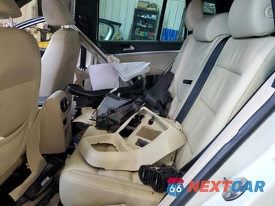 Zdjęcie 11 z 13 samochodu: 2015 VOLKSWAGEN TIGUAN S VIN:WVGAV7AX5FW015900 - miniatura