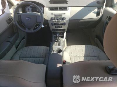 Zdjęcie 8 z 12 samochodu: 2011 FORD FOCUS SE VIN:1FAHP3FN5BW130588 - miniatura
