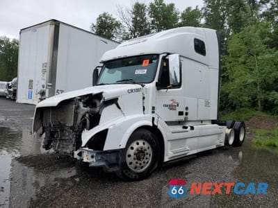 Drugie zdjęcie samochodu z przodu: 2018 VOLVO VN VNL VIN:4V4NC9EH5JN895607 - miniatura