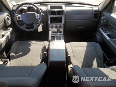Zdjęcie 8 z 12 samochodu: 2011 DODGE NITRO SXT VIN:1D4PT5GK5BW547682 - miniatura