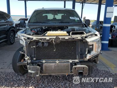 Piąte zdjęcie samochodu w środku: 2019 FORD F150 SUPERCREW VIN:1FTEW1CPXKKE65301 - miniatura