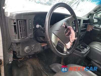 Zdjęcie 8 z 13 samochodu: 2017 GMC SAVANA CUTAWAY G3500 VIN:1GD07RFG4H1196448 - miniatura