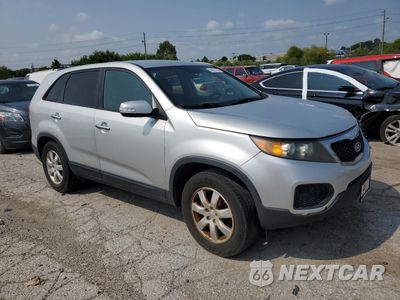 Czwarte zdjęcie samochodu z boku: 2011 KIA SORENTO BASE VIN:5XYKT3A12BG156840 - miniatura