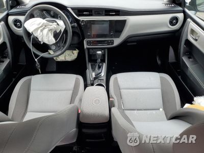 Zdjęcie 8 z 12 samochodu: 2018 TOYOTA COROLLA L VIN:5YFBURHE4JP767164 - miniatura