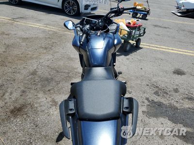 Zdjęcie 6 z 10 samochodu: 2016 HONDA CTX700 D VIN:JH2RC6941GK200222 - miniatura