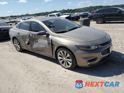 Czwarte zdjęcie samochodu z boku: 2017 CHEVROLET MALIBU PREMIER VIN:1G1ZH5SX7HF156416 - miniatura