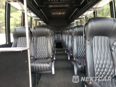 Zdjęcie 6 z 10 samochodu: 2020 FORD F550 SUPER DUTY VIN:1FDUF5GT5LEC33162 - miniatura