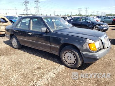 Czwarte zdjęcie samochodu z boku: 1986 MERCEDES BENZ 300 E VIN:WDBEA30056A122976 - miniatura