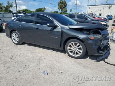 Czwarte zdjęcie samochodu z boku: 2017 CHEVROLET MALIBU LT VIN:1G1ZE5ST2HF132014 - miniatura