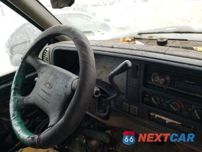 Zdjęcie 9 z 11 samochodu: 1996 CHEVROLET TAHOE K1500 VIN:1GNEK13R5TJ325376 - miniatura