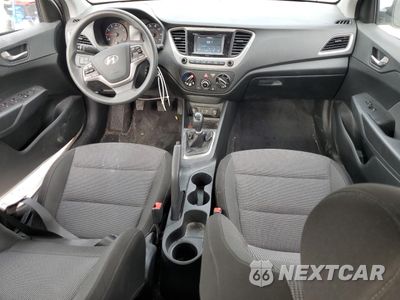 Zdjęcie 8 z 12 samochodu: 2019 HYUNDAI ACCENT SE VIN:3KPC24A31KE063903 - miniatura