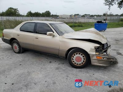 Czwarte zdjęcie samochodu z boku: 1992 LEXUS LS 400 VIN:JT8UF11EXN0099013 - miniatura