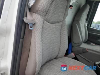 Zdjęcie 11 z 14 samochodu: 2010 GMC SAVANA CUTAWAY G3500 VIN:1GD1G2AA9A1901782 - miniatura