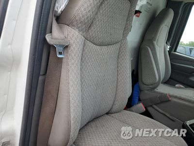 Zdjęcie 11 z 14 samochodu: 2010 GMC SAVANA CUTAWAY G3500 VIN:1GD1G2AA9A1901782 - miniatura