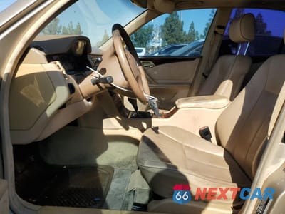 Zdjęcie 7 z 12 samochodu: 2000 MERCEDES-BENZ E 320 VIN:WDBJF65J9YB083451 - miniatura