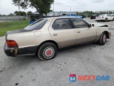 Trzecie zdjęcie samochodu z tyłu: 1992 LEXUS LS 400 VIN:JT8UF11EXN0099013 - miniatura