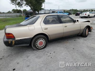 Trzecie zdjęcie samochodu z tyłu: 1992 LEXUS LS 400 VIN:JT8UF11EXN0099013 - miniatura