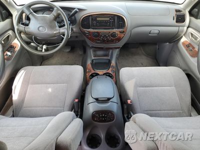 Zdjęcie 8 z 13 samochodu: 2001 TOYOTA SEQUOIA SR5 VIN:5TDZT34A61S037328 - miniatura