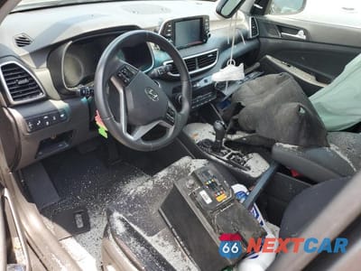 Zdjęcie 8 z 13 samochodu: 2020 HYUNDAI TUCSON LIMITED VIN:KM8J3CALXLU194292 - miniatura