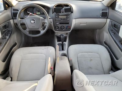 Zdjęcie 8 z 12 samochodu: 2006 KIA SPECTRA LX VIN:KNAFE122365310796 - miniatura