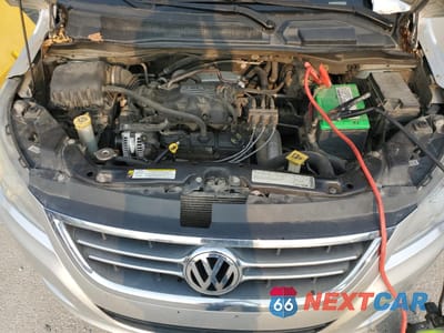 Zdjęcie 12 z 13 samochodu: 2010 VOLKSWAGEN ROUTAN SE VIN:2V4RW3D11AR138394 - miniatura