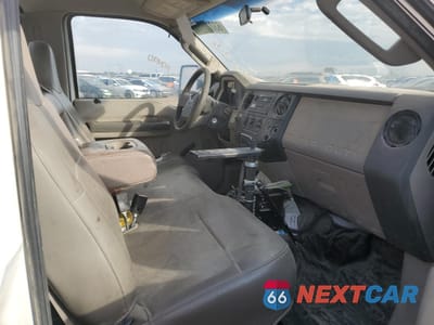 Zdjęcie 6 z 10 samochodu: 2008 FORD F450 SUPER DUTY VIN:1FDXF47Y48EB00788 - miniatura