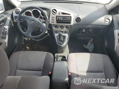 Zdjęcie 15 z 24 samochodu: 2005 TOYOTA COROLLA MATRIX XR VIN:2T1KR32E15C464288 - miniatura