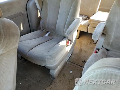 Zdjęcie 11 z 13 samochodu: 2006 KIA SEDONA EX VIN:KNDMB233766056424 - miniatura