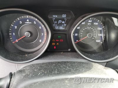 Zdjęcie 9 z 12 samochodu: 2015 HYUNDAI ELANTRA SE VIN:5NPDH4AE7FH602627 - miniatura