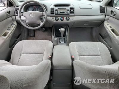 Zdjęcie 8 z 12 samochodu: 2002 TOYOTA CAMRY LE VIN:4T1BE32K42U532594 - miniatura