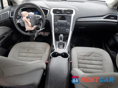 Zdjęcie 8 z 13 samochodu: 2014 FORD FUSION S VIN:1FA6P0G70E5401377 - miniatura