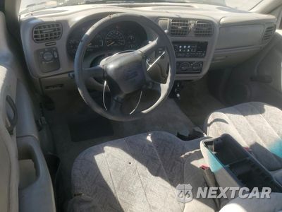 Zdjęcie 8 z 13 samochodu: 2001 GMC SONOMA VIN:1GTCS195118141397 - miniatura