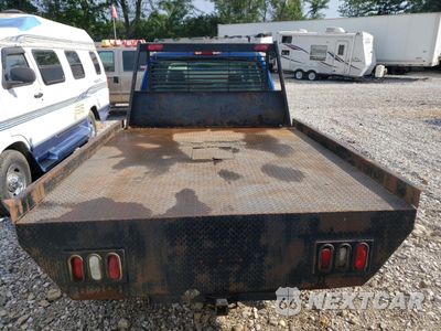 Zdjęcie 6 z 12 samochodu: 2004 CHEVROLET SILVERADO K3500 VIN:1GBJK33274F208350 - miniatura